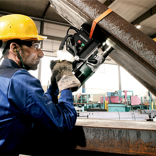 دریل 1000 وات با پایه مگنت 32 میلیمتر متابو مدل MAG 32